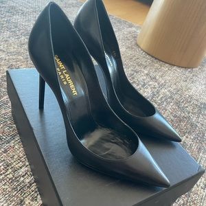 Saint Laurent Zoe pump